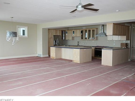 3rd image of 131 Seaborn Dr