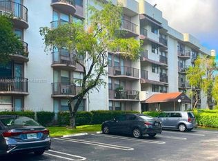 2701 Riverside Dr APT 203-B, Coral Springs, FL 33065