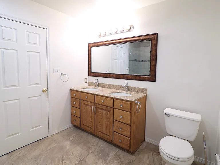 1208 Creek Knl — Photo 10