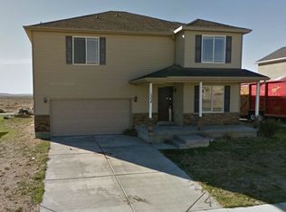 1354 E Shallow Water Rd, Eagle Mountain, UT 84005