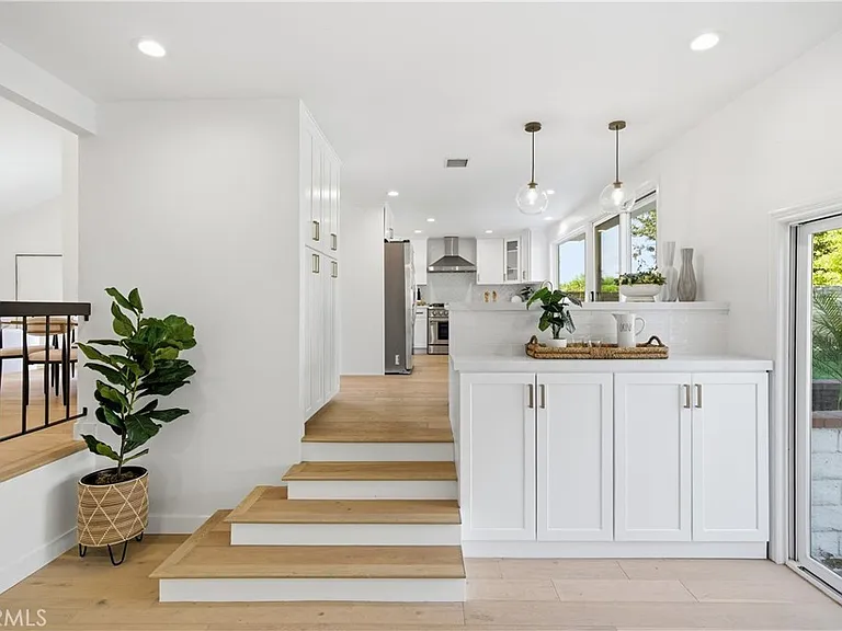 5347 Cangas Dr — Photo 19