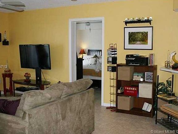 5th image of 2005 SE 10th Ave APT 402