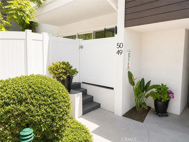 1745 Maple Ave #49 — Photo 3