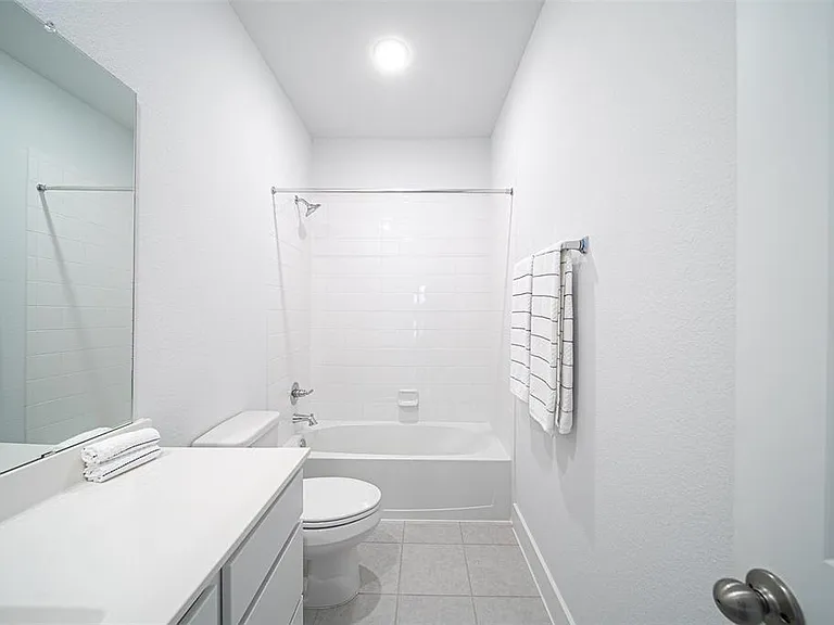 217 Catalina Cove Dr — Photo 15