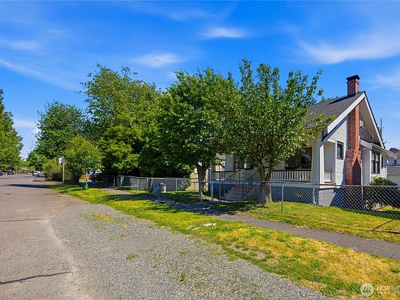 3rd image of 3018 S 7th Street