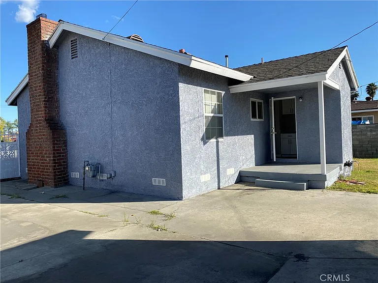 1775 Bonnie Brae St — Photo 13