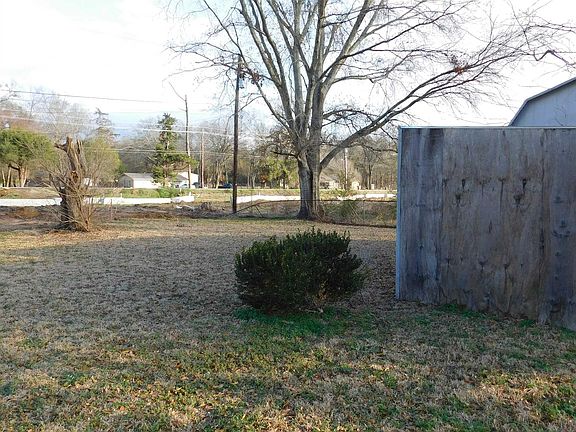 4th image of 20302 Fm 2493