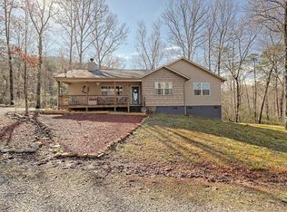 695 Puett Cove Cir, Marble, NC 28905