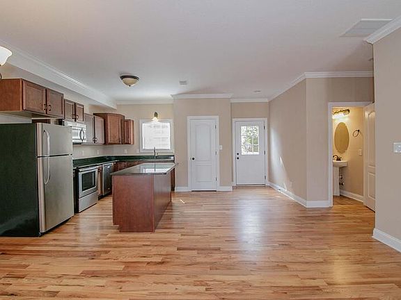 2nd image of 123 Bogard Ln