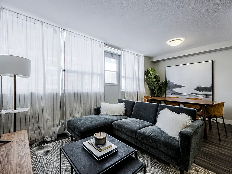 100 Gowan Ave #604 — Photo 7