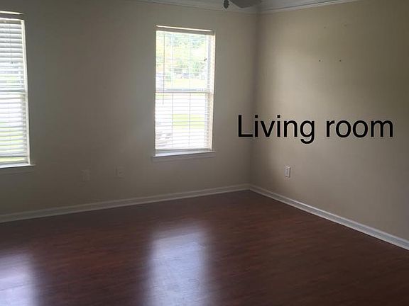 4th image of 4887 Habersham Ln