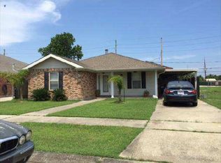 2812 Bradbury St, Meraux, LA 70075