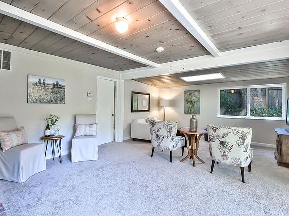 4th image of 21383 Madrone Dr