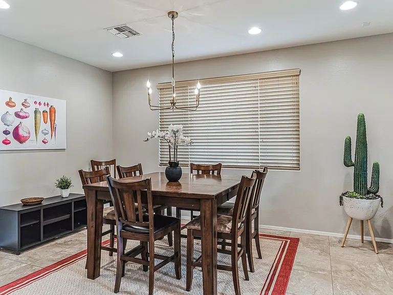 Dining room.