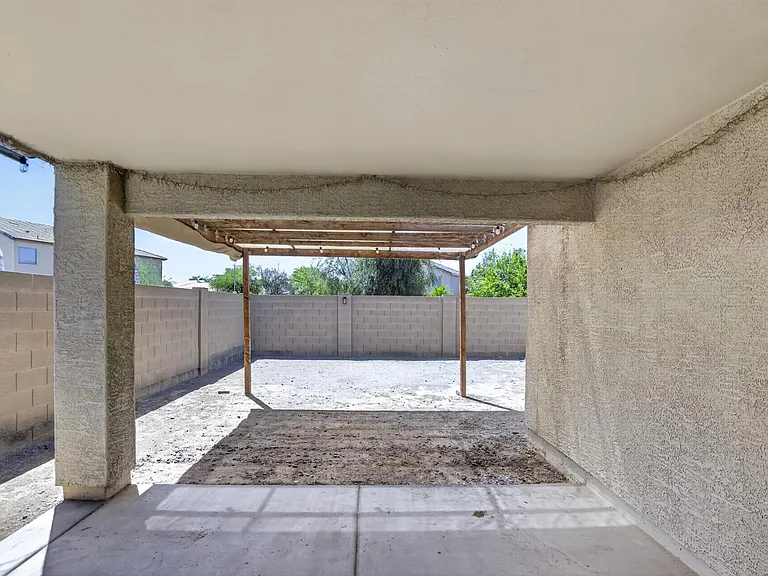 6550 S 44th Ave — Photo 22