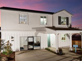 4418 Hillside Dr, Madera, CA 93636