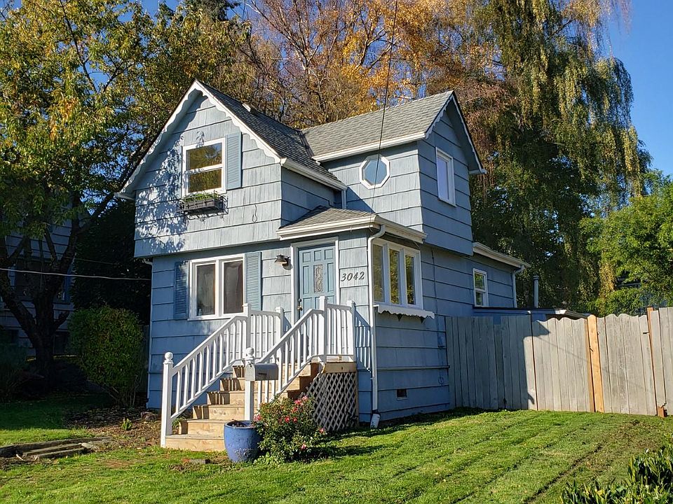 Front of the house from NW 60th St