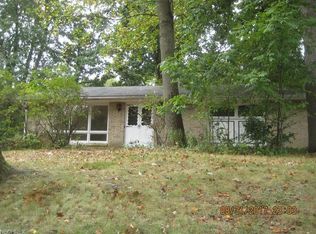 530 Bainbridge St NW, North Canton, OH 44720