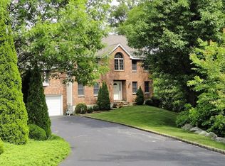 7 Kayla Dr, Saugus, MA 01906