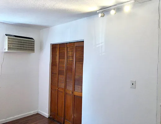 Rented by Elite Team Realty LLC | media 18