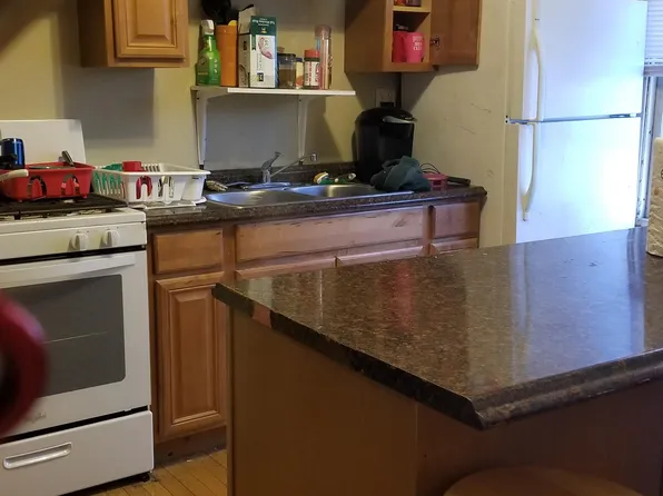 2963 N Maryland Ave, Milwaukee, WI 53211