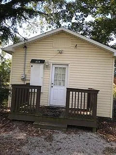 208 Anderson St Photo 1
