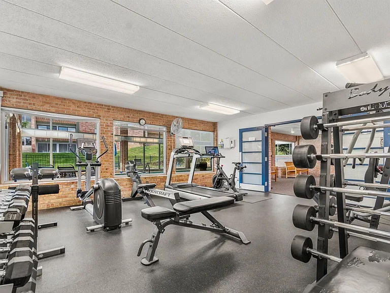 1235 S Maple Rd #201 — Photo 31