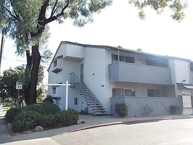 1389 E Lexington Ave E — Photo 1