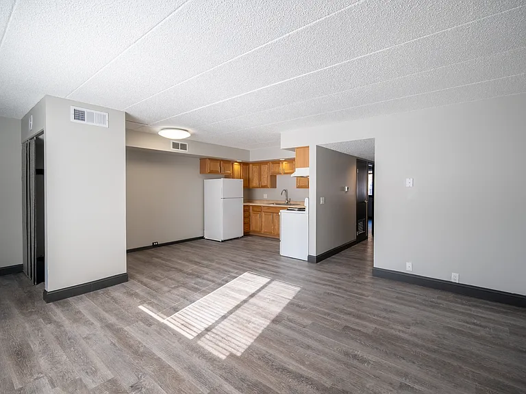 Northern Hills Apartments — Photo 9