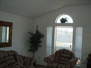 4th image of 9312 Sassafras Dr