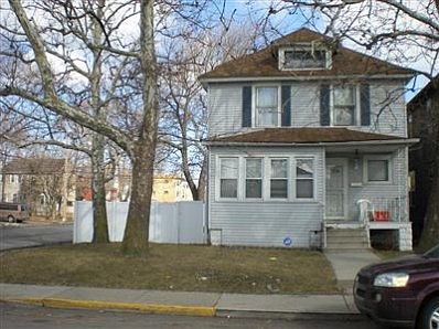 1st image of 922 145th St