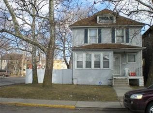 922 145th St, East Chicago, IN 46312