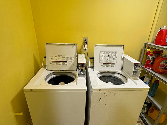 4th image of 445 Diamond St #5