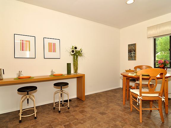 5th image of 331 Birch Ln #331
