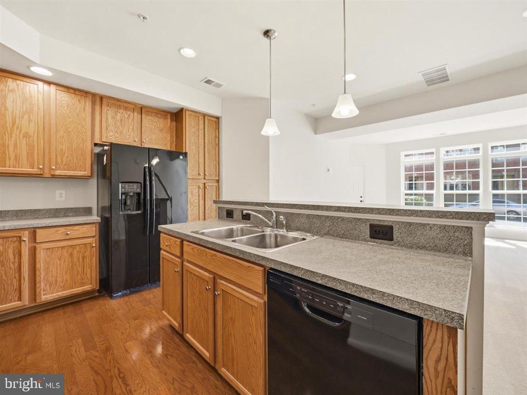 6424 Alan Linton Blvd, Frederick, MD - More