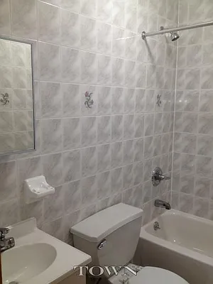 Rented by Town Residential | media 28