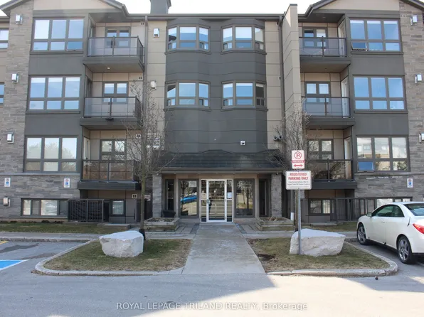 9 Jacksway Cres #218, London, ON N5X 3T7