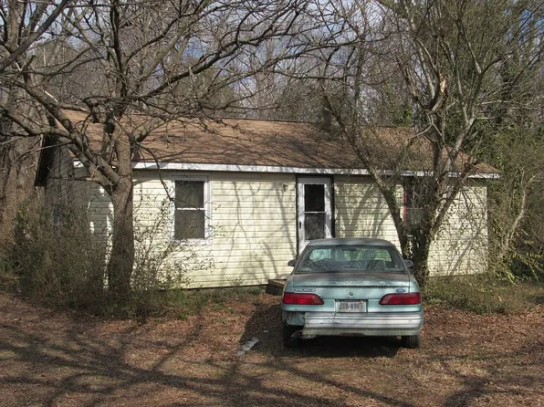 1616 Mary St, Sandston, VA 23150