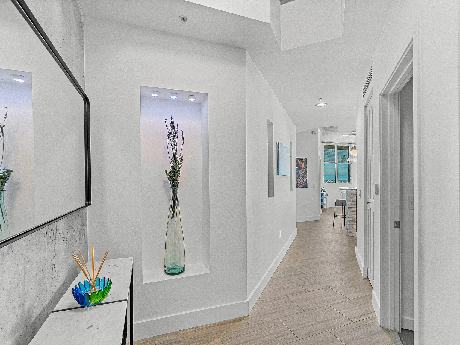 3 bed, 2.0 bath, 1188 sqft, $4,500 — Photo 3