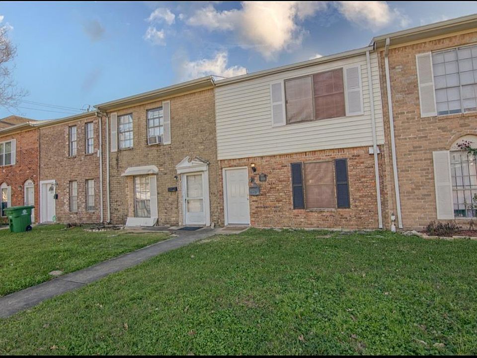 1st image of 2120 Straight Creek Dr #2122