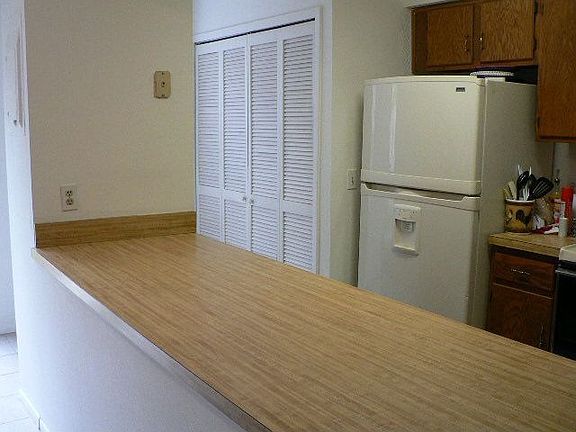 3rd image of 611 Casa Park Ct N