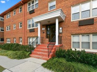 2030 N Woodrow St APT 3, Arlington, VA 22207