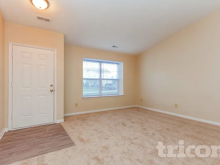 6453 Townsend Way — Photo 3