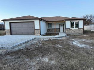 503 E Allen St, Leonardville, KS 66449
