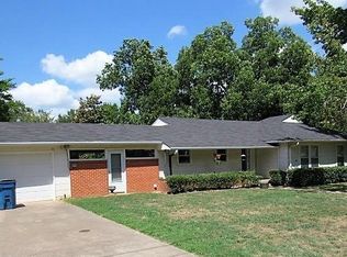102 Brandon St, Edgewood, TX 75117