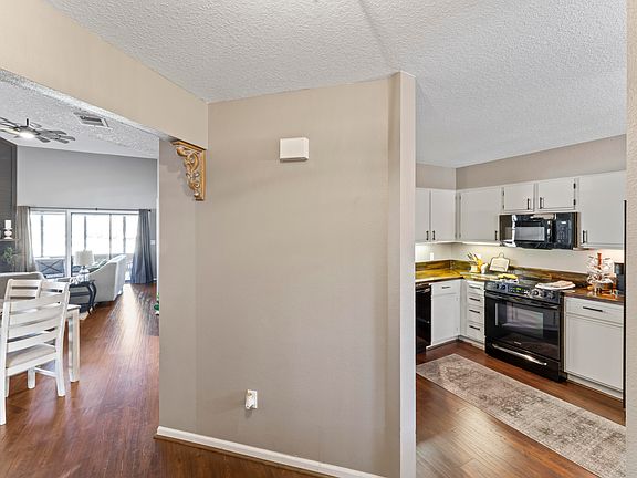3rd image of 255 Wimbledon Drive #7 BLDG 63