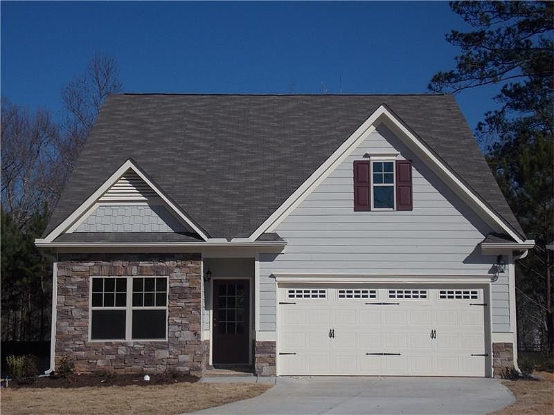 1st image of 913 Hollytree Pl