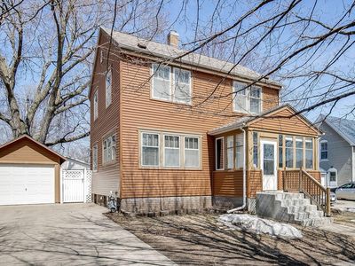 14 8th St NW, Faribault, MN, 55021