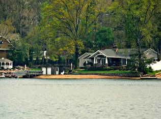 1813 Shoreline Dr, Lexington, NC 27292