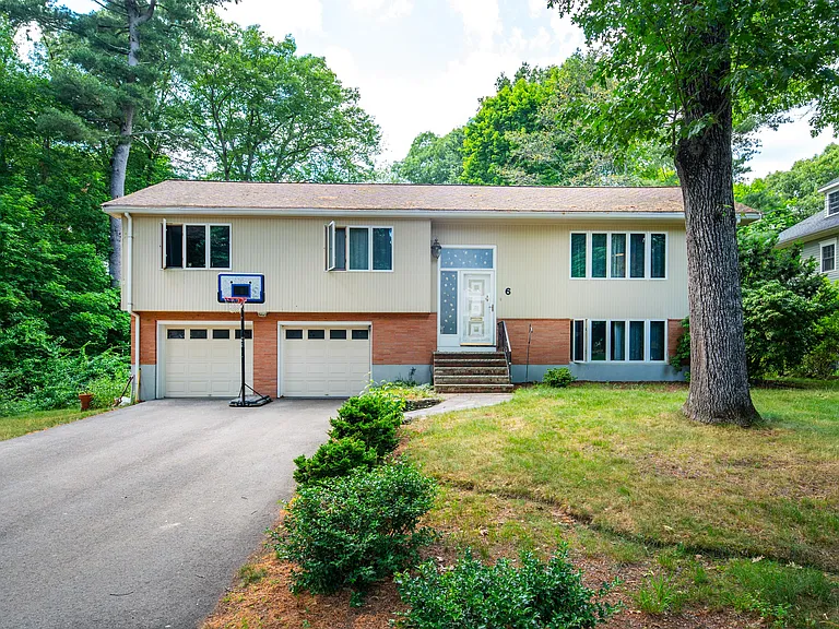6 Tufts Rd — Photo 1
